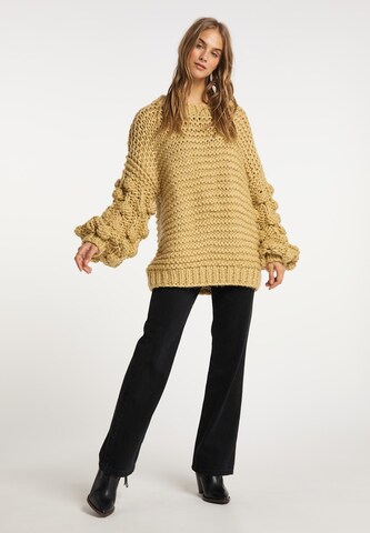 Pullover di IZIA in beige