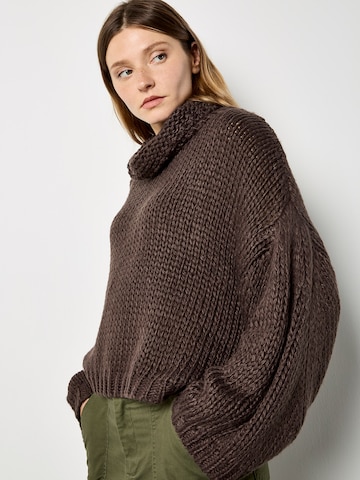 Apricot Chunky Knit Roll Neck Oversized Jumper ' ' in Braun