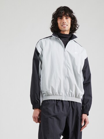 Giacca di mezza stagione 'CLUB' di Nike Sportswear in grigio: frontale