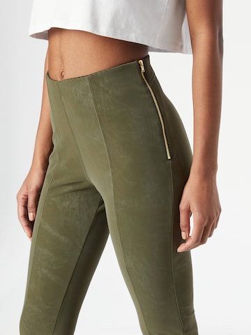 Urban Classics - Skinny Leggings em verde