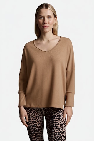 Cotton Candy Langarmshirt in Braun: Vorderseite