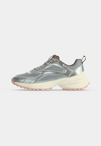 Baskets basses 'HIKE RUNN' Calvin Klein en argent : devant