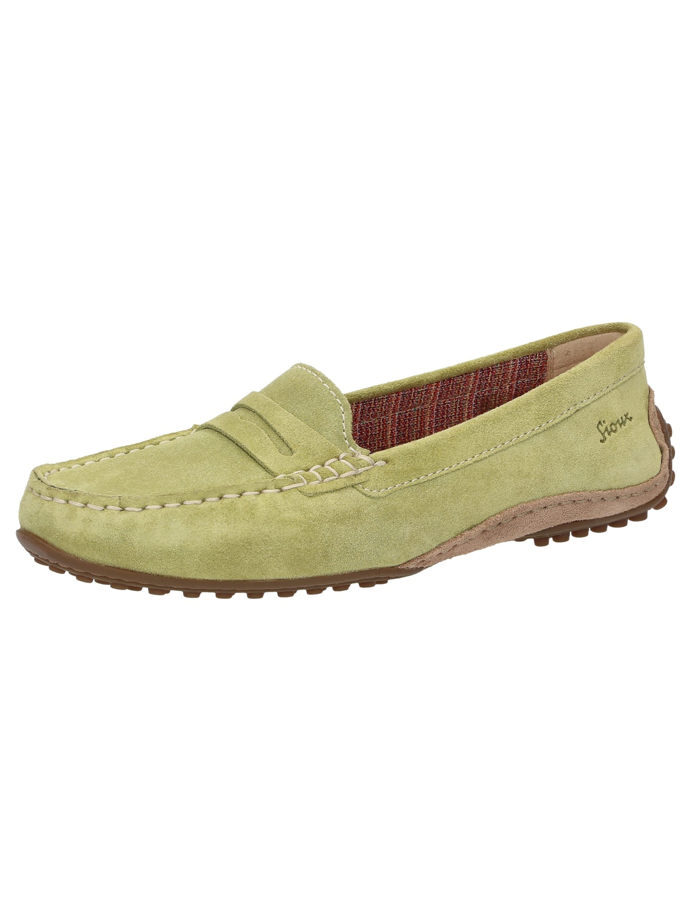 Chaussure basse 'Cacciola' SIOUX en vert : devant