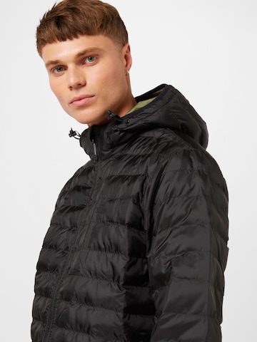 LEVI'S ® Between-season jacket 'Pierce Packable Jacket' in Black