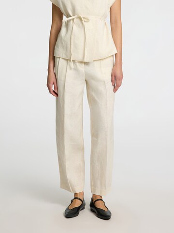 SELECTED FEMME Loose fit Pleat-front trousers 'SLFBarrel Lia' in Beige: front