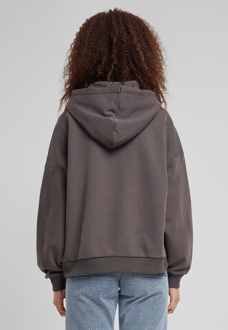 Karl Kani Sweatshirt 'Essential' in Grau
