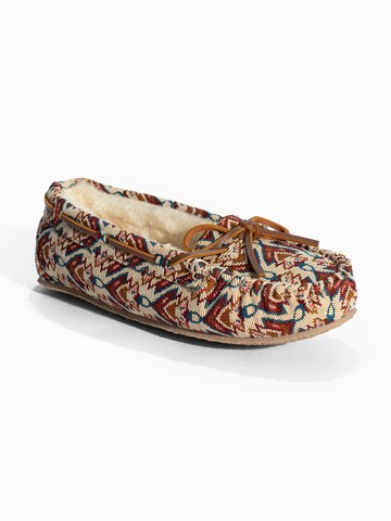 Minnetonka Μοκασίνι 'Cally' σε μπεζ