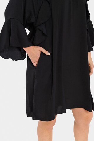 SAINT TROPEZ - Vestido 'MelanieSZ' en negro