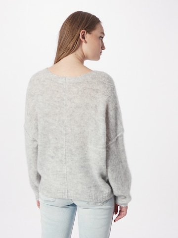 AMERICAN VINTAGE Пуловер 'YANBAY' в сиво