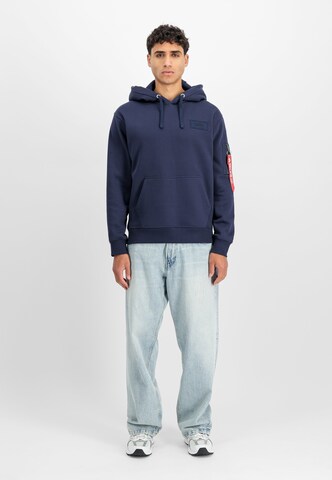 ALPHA INDUSTRIES Sweatshirt 'Mirror' in Blau