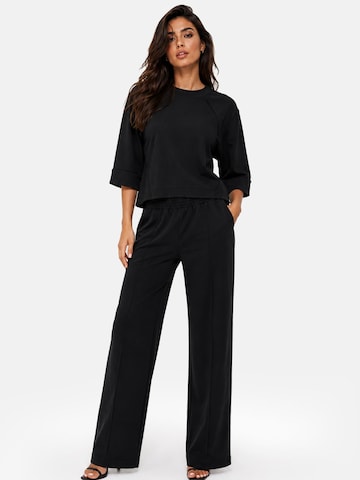 REGINA FASHION Trenirka za tek 'Elegant Tracksuit' | črna barva