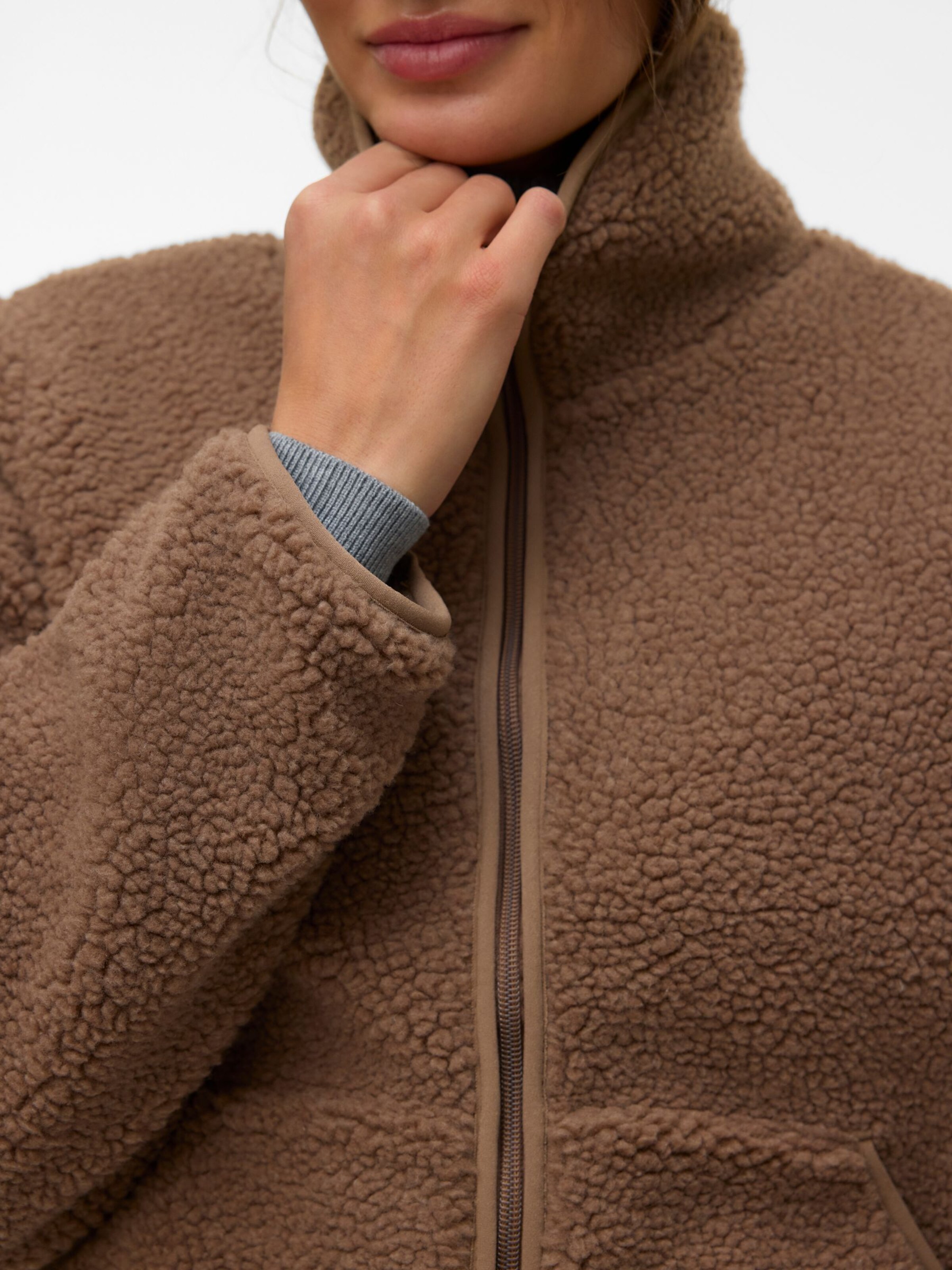 Veste mi-saison 'VMRONJA' VERO MODA en marron