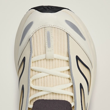 ADIDAS BY STELLA MCCARTNEY Laufschuh 'Adistar' in Beige
