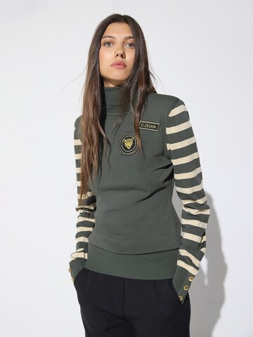 Pullover di Lola Casademunt in verde: frontale