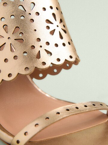 Sandales 'Tabitha Simmons x Next Dahlia' Next en or