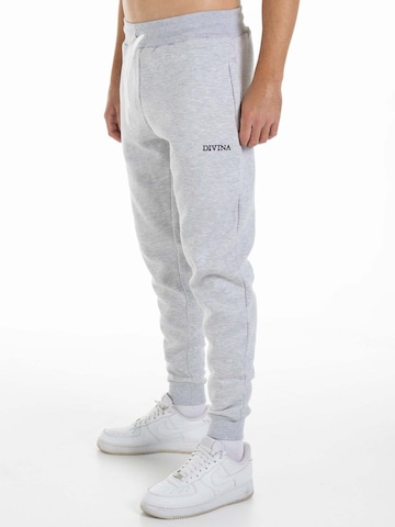 Effilé Pantalon 'Comfy' Divina en gris