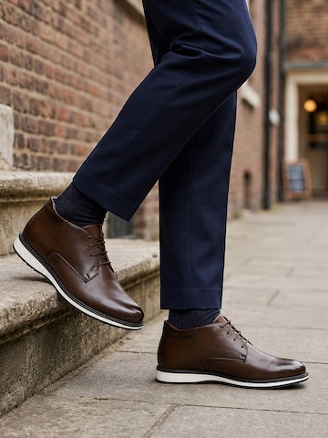 ALLTHEMEN Lace-Up Shoes 'Schutz' in Brown