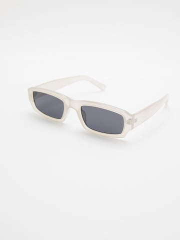 Pull&Bear Slnečné okuliare - Sivá: predná strana