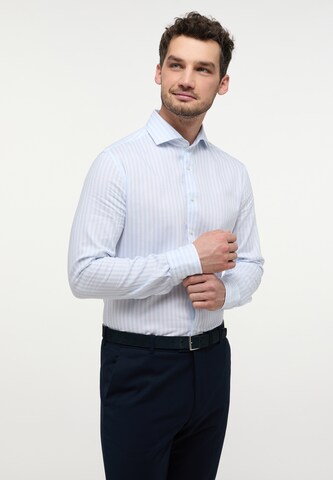 ETERNA Slim Fit Businesshemd in Blau: Vorderseite