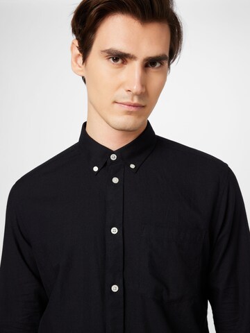 Coupe regular Chemise 'Jay' minimum en noir