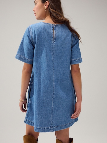 Next Kleid in Blau