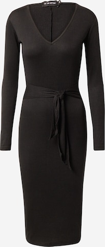 In The Style Klänning i svart: framsida