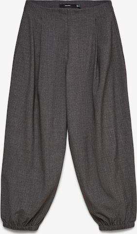 Tapered Pantaloni con pieghe 'VMTexas' di VERO MODA in grigio: frontale
