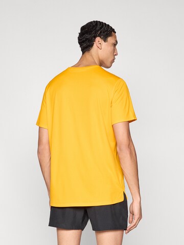ASICS Performance Shirt 'Core' in Orange