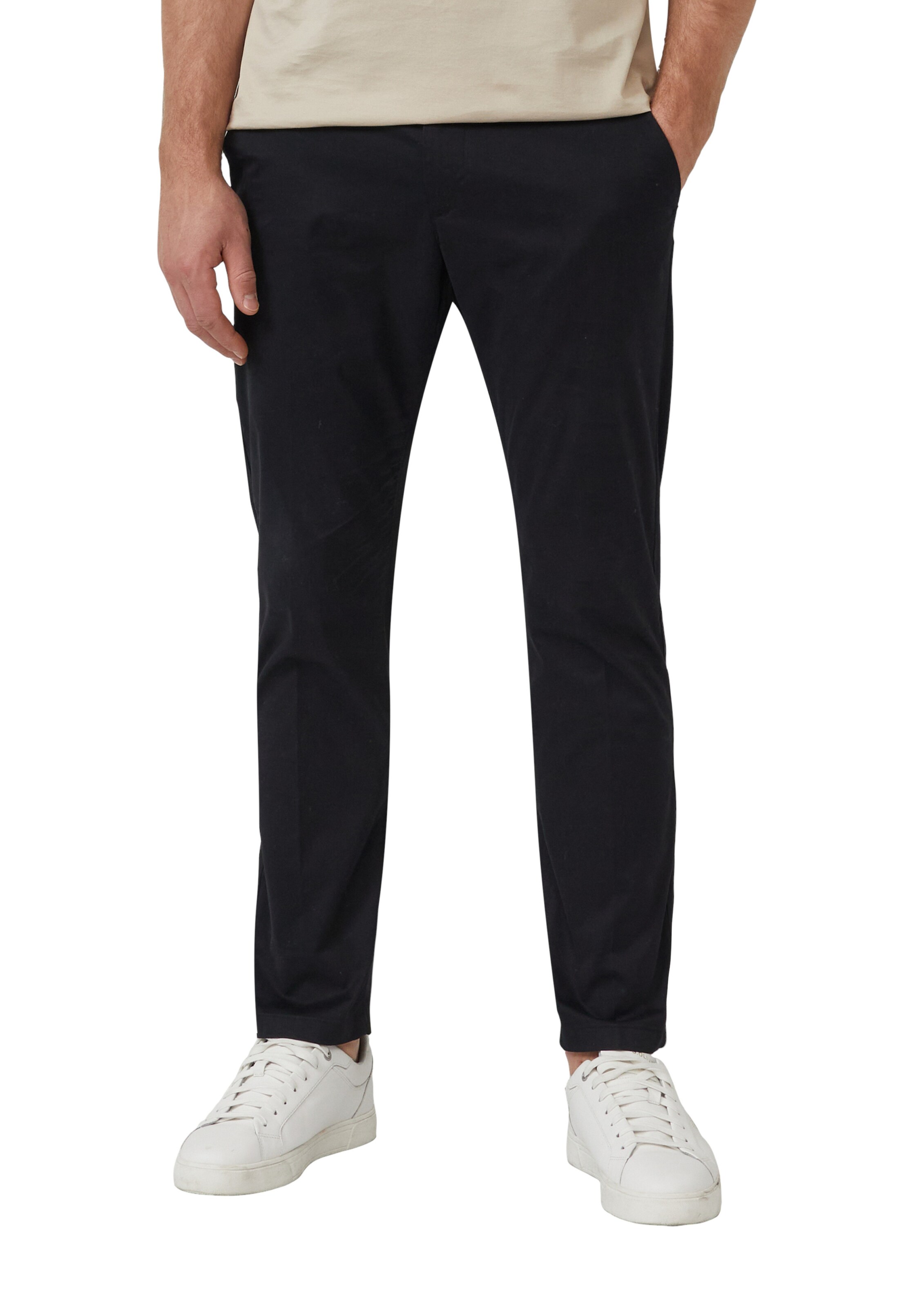 s.Oliver BLACK LABEL Regular Chino in Zwart: voorkant