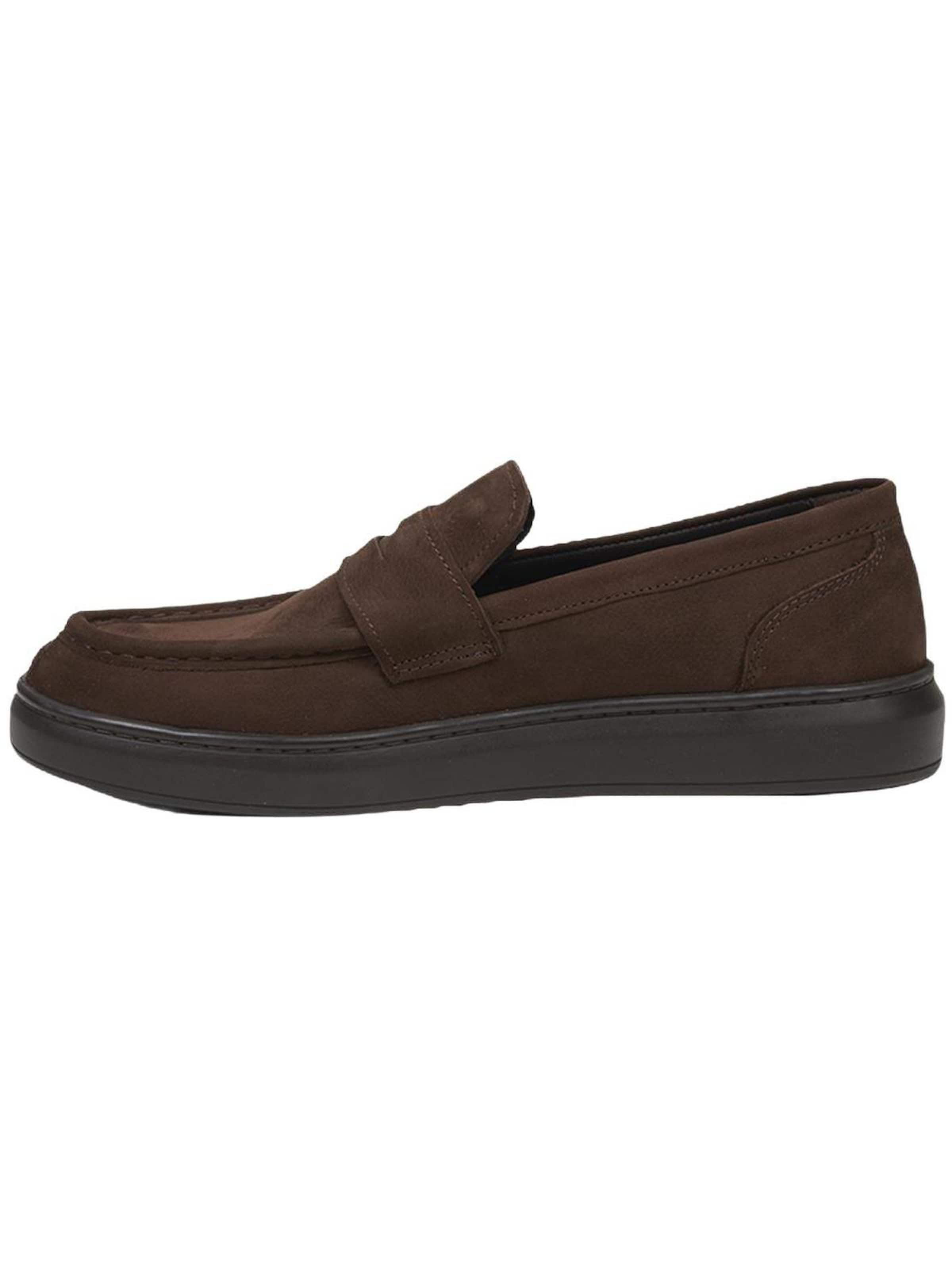 Desa Classic Flats 'Slipper' in Brown