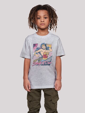 F4NT4STIC Shirt 'DC Comics Wonder Woman Strength & Power' in Grijs: voorkant