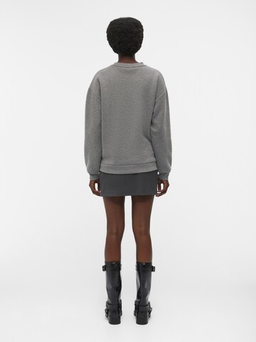 OBJECT Sweatshirt 'RORA' i grå