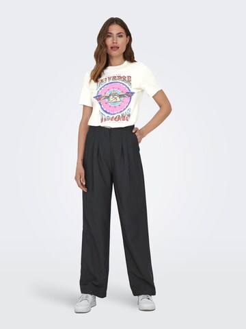 ONLY - Camiseta 'ONLLUCY' en blanco