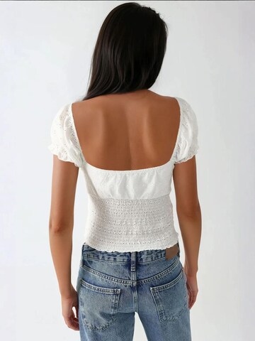 Hiccup Top | bela barva