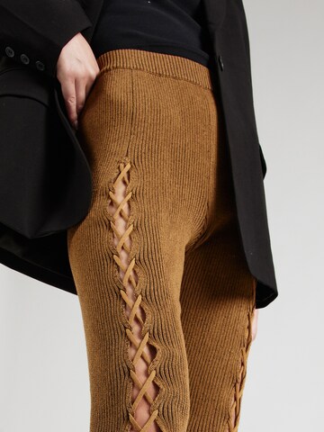 Monki - Skinny Leggings en marrón
