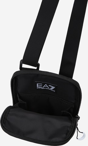 Geantă de umăr de la EA7 Emporio Armani pe negru