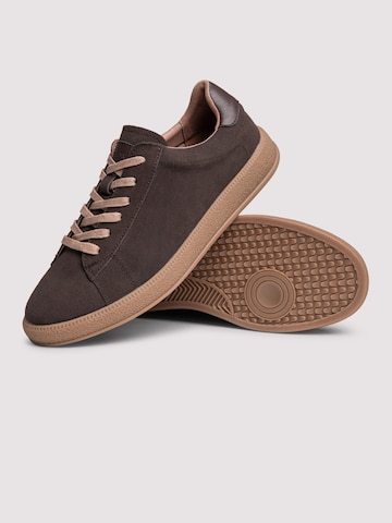Pantofi de la Ombre pe maro
