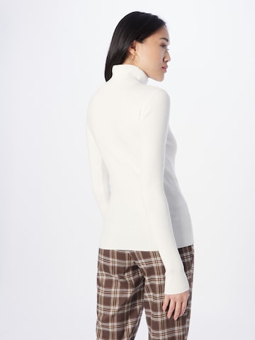 Pull-over ESPRIT en blanc