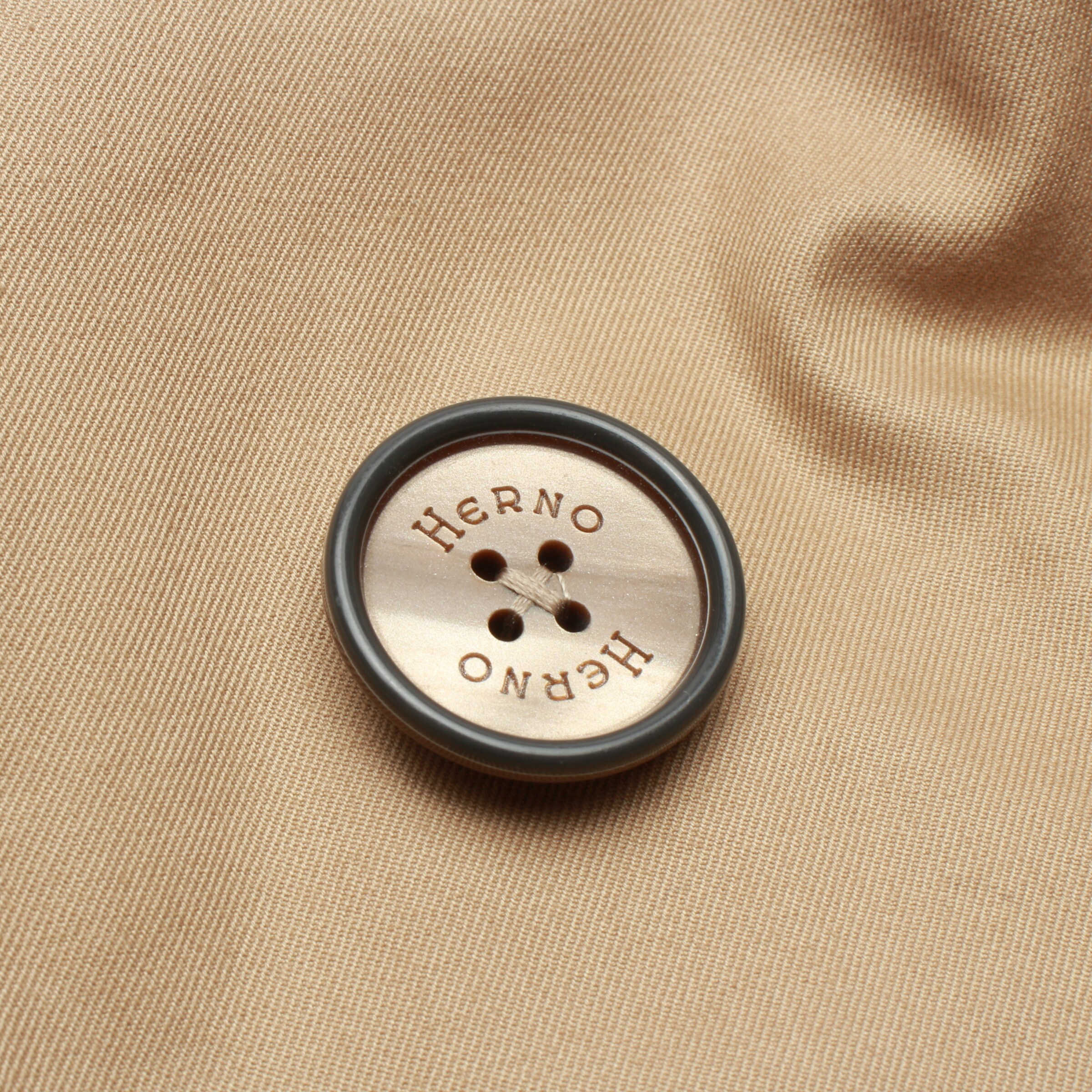 Herno Jacket & Coat in L in Brown