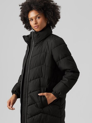 VERO MODA Wintermantel 'Liga' in Zwart