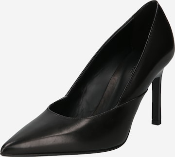 Calvin Klein - Zapatos con plataforma en negro: frente