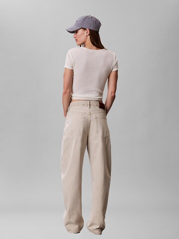 Calvin Klein Jeans Barrel Jeans in Beige