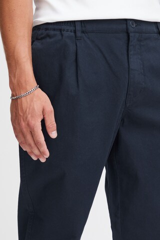 Regular Pantalon à pince 'Dylan' !Solid en bleu