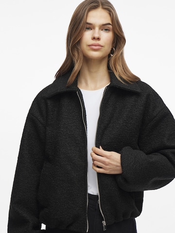 VILA Between-season jacket in Black