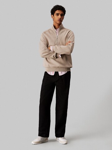 Regular Pantalon à pince Calvin Klein Jeans en noir