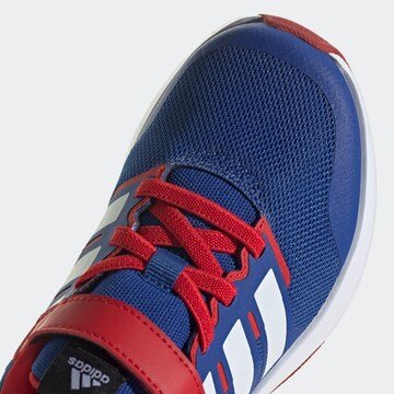 ADIDAS SPORTSWEAR Sportschoen 'Marvel Fortarun Spider-Man 2.0 Cloudfoam Lace Strap' in Blauw