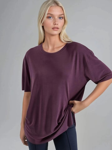 Busem T-Shirt in Lila: Vorderseite