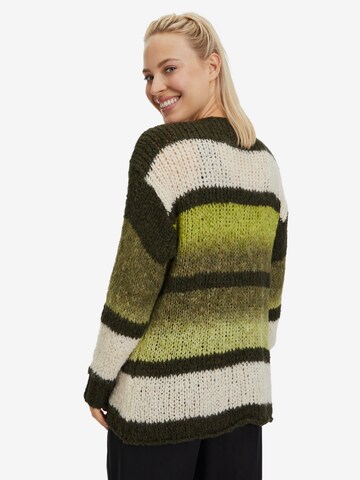 Cartoon Knit Cardigan in Green