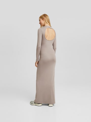 Bershka Kleid in Beige