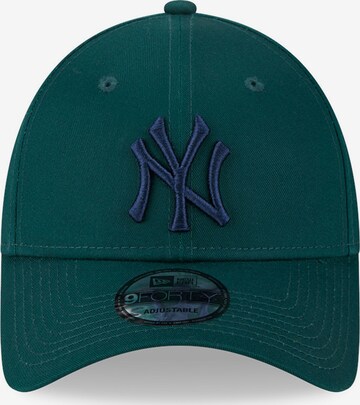 NEW ERA Cap in Green